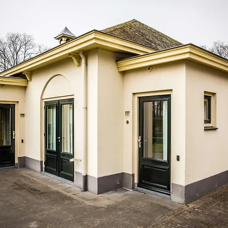 Kasteel De Vanenburg Hotel 4*