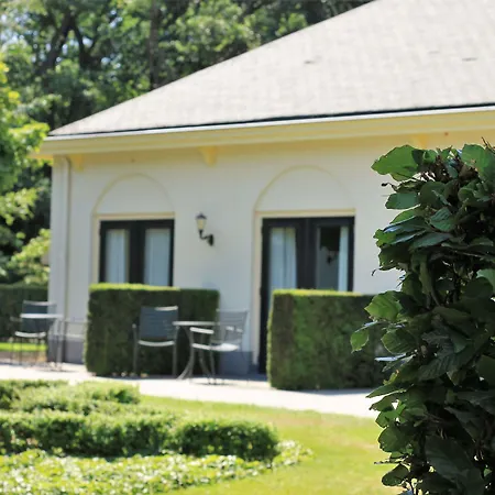 Hotel Kasteel De Vanenburg 4*