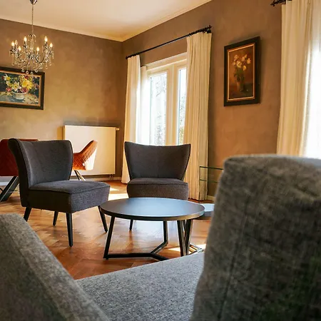 Kasteel De Vanenburg Otel