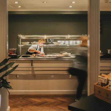 Kasteel De Vanenburg بوتِنْ