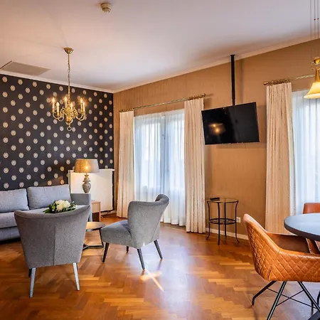 Hotel Kasteel De Vanenburg