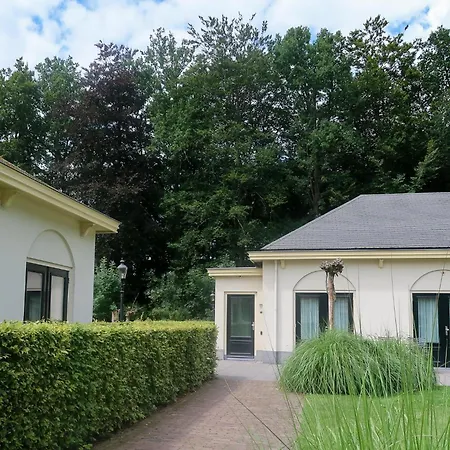 Kasteel De Vanenburg 4*