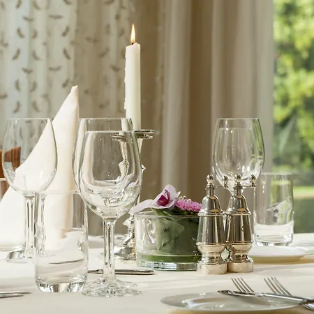 Hotel Kasteel De Vanenburg