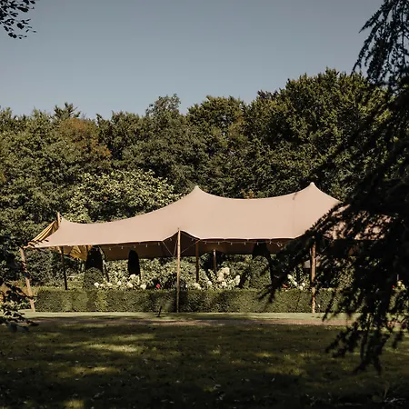 Kasteel De Vanenburg 호텔 푸텐