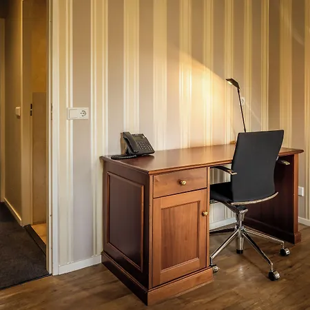 Kasteel De Vanenburg بوتِنْ