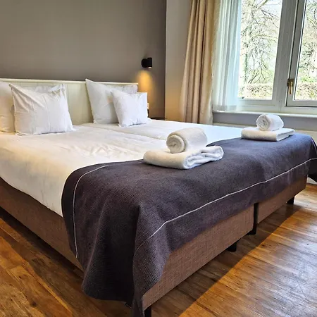 Kasteel De Vanenburg Otel Putten