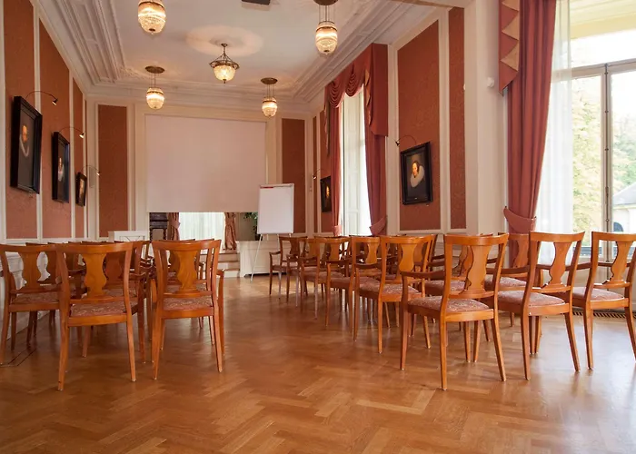 Kasteel De Vanenburg 4* Putten