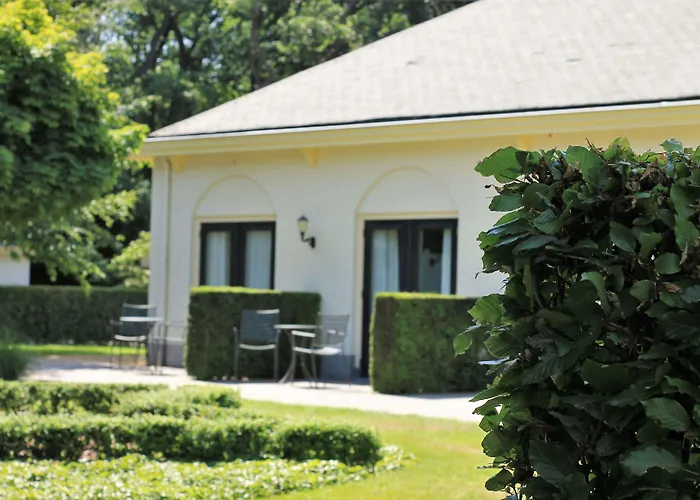 Hotel Kasteel De Vanenburg 4*