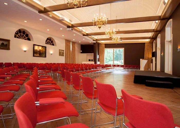 Kasteel De Vanenburg Otel Putten