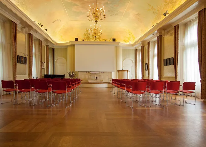 Hotel Kasteel De Vanenburg