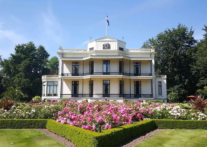 Kasteel De Vanenburg Otel 4*