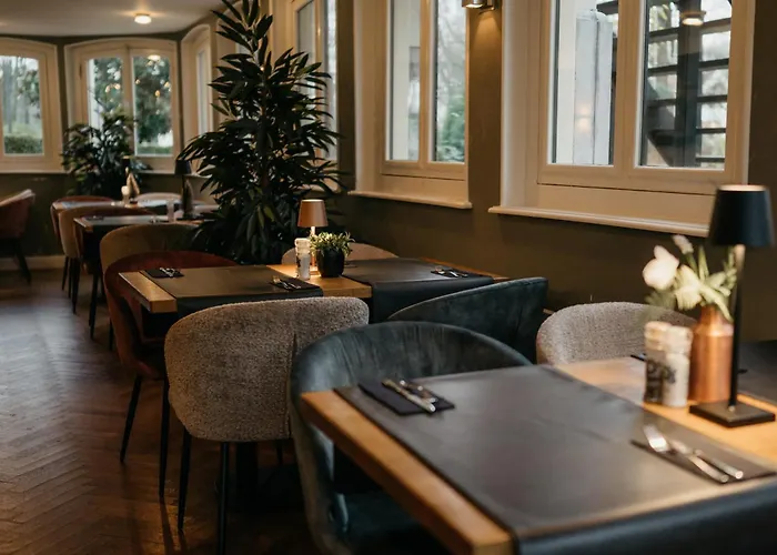 Kasteel De Vanenburg Hotel 4*