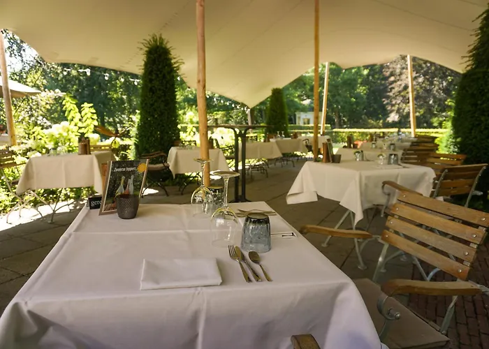 Kasteel De Vanenburg Otel