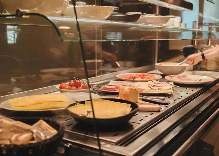 Otel Kasteel De Vanenburg 4*