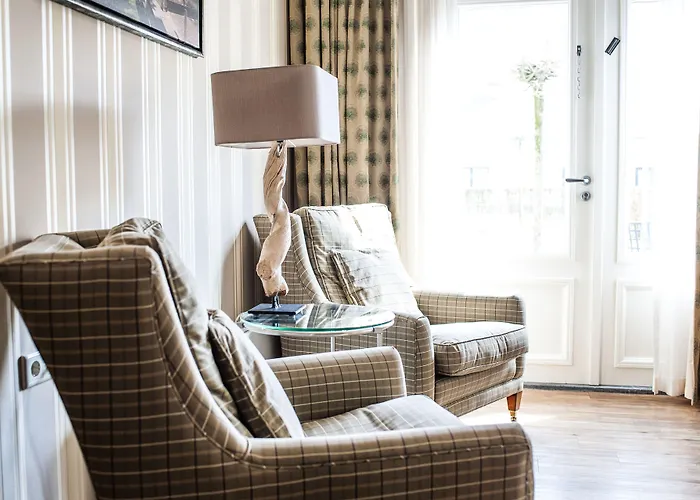 Kasteel De Vanenburg 푸텐