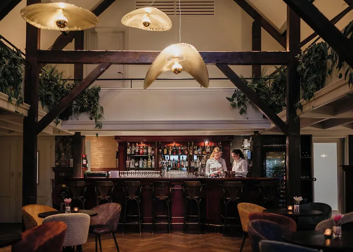 호텔 Kasteel De Vanenburg 4*