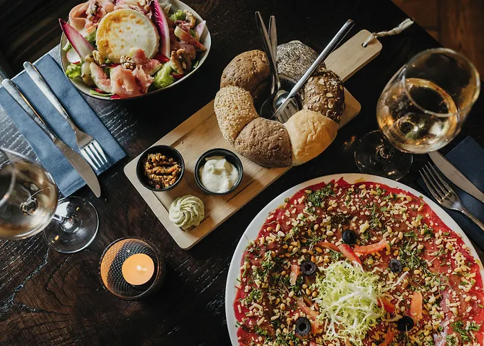 Kasteel De Vanenburg 4* 푸텐