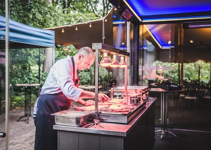 Kasteel De Vanenburg 푸텐