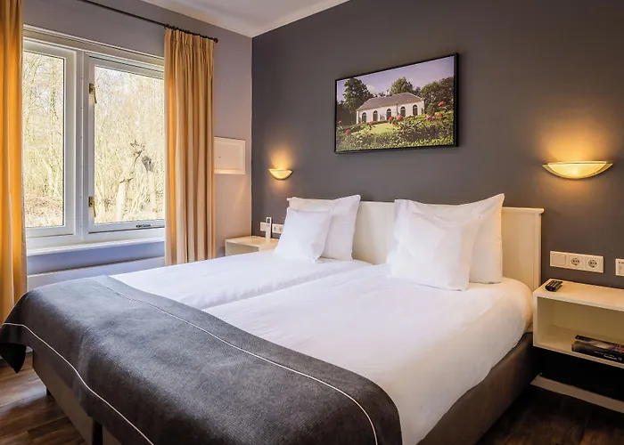 Kasteel De Vanenburg 4* Putten