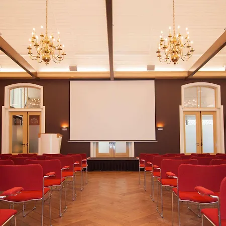 Kasteel De Vanenburg 호텔 푸텐