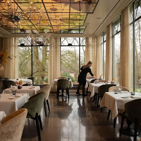 Hotel Kasteel De Vanenburg 4*
