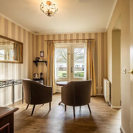 Kasteel De Vanenburg 4*